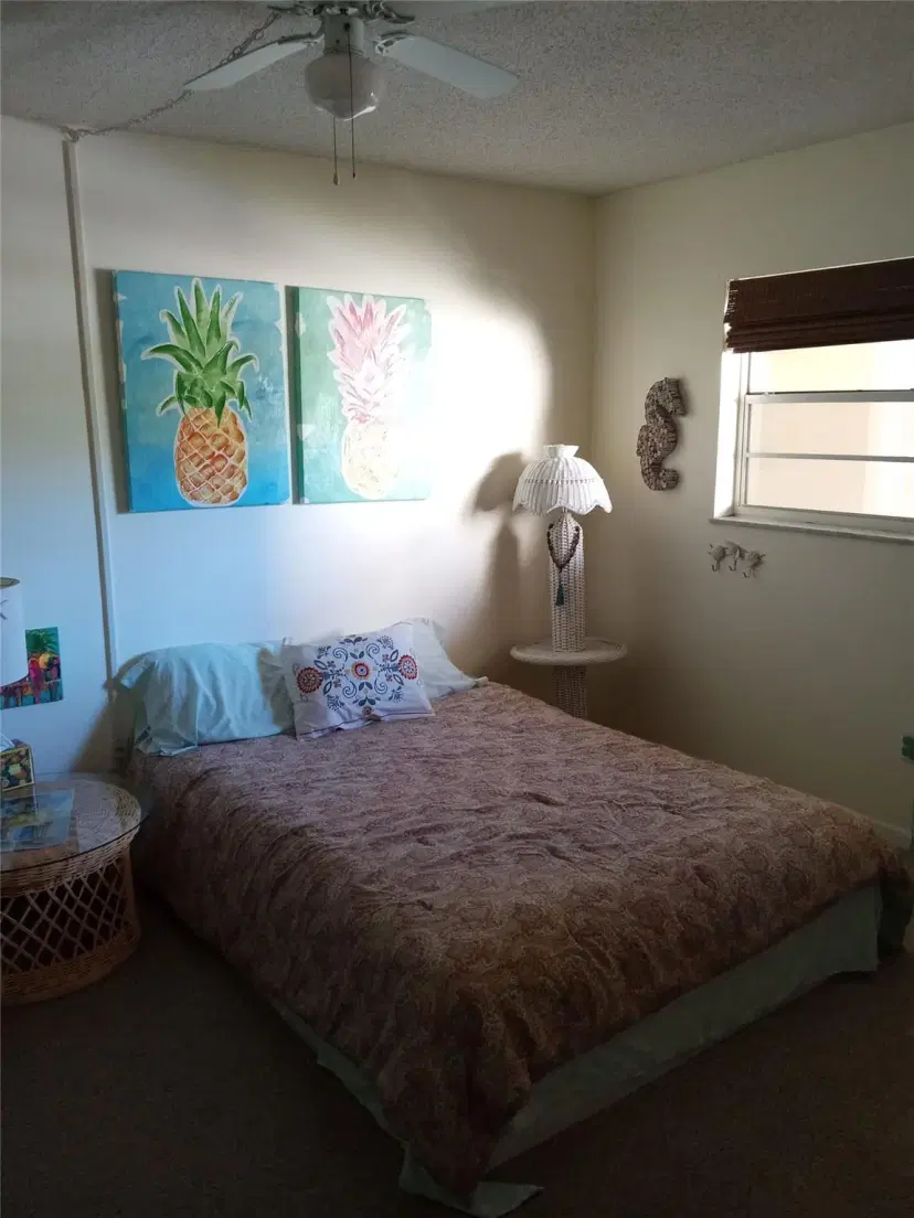 Picture of 2050 Oleander Boulevard 6-204, Fort Pierce FL 34950
