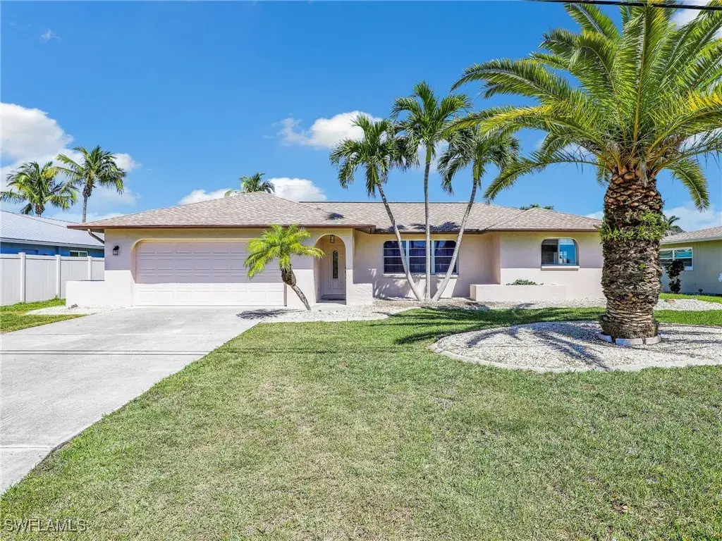 Picture of 1121 SE 23Rd Ter, Cape Coral, FL 33990