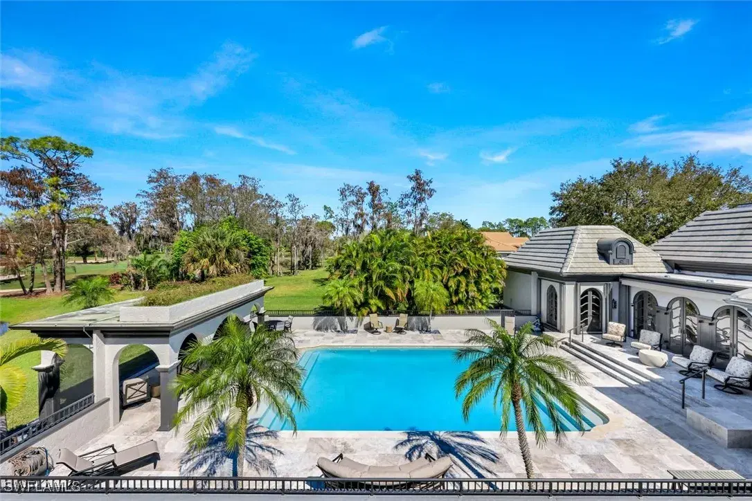 Picture of 12855 Pond Apple Dr E, Naples, FL 34119