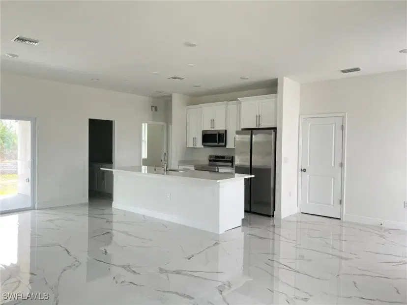 Picture of 1252 Edna St E, Lehigh Acres FL 33974