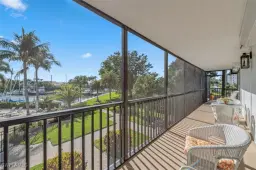 Picture of 2170 Gulf Shore Blvd N 23W, Naples, FL 34102