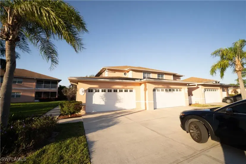 Picture of 19949 Lake Vista Cir 16A, Lehigh Acres FL 33936