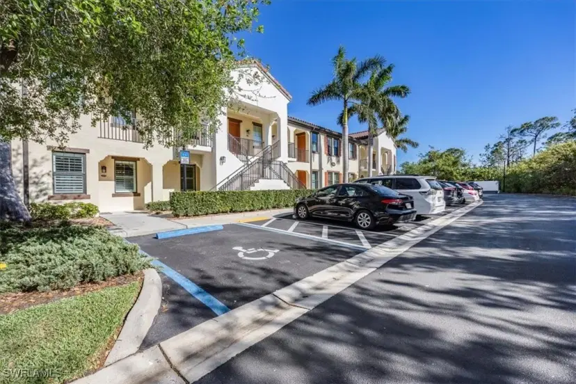 Picture of 15098 Palmer Lake Cir 101, Naples FL 34109