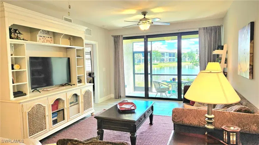 Picture of 15098 Palmer Lake Cir 101, Naples FL 34109