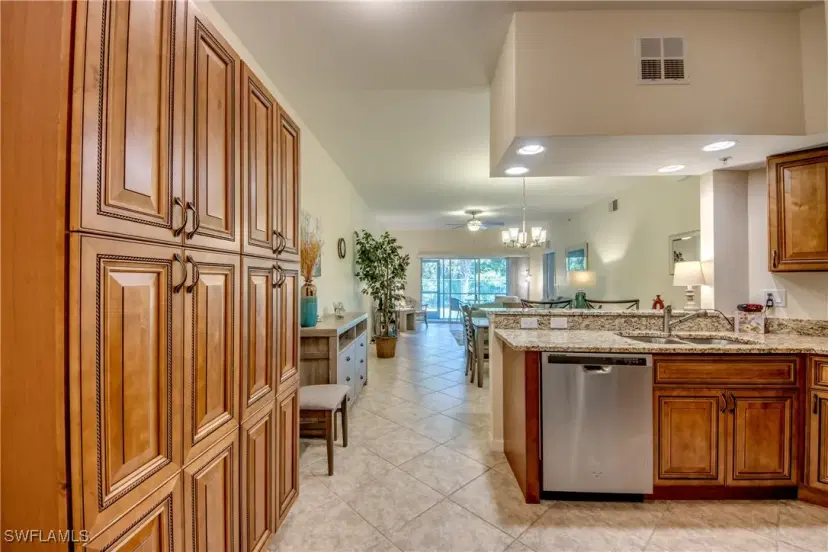 Picture of 1113 Winding Pines Cir 108, Cape Coral FL 33909