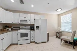 Picture of 12100 Summergate Cir 101, Fort Myers, FL 33913