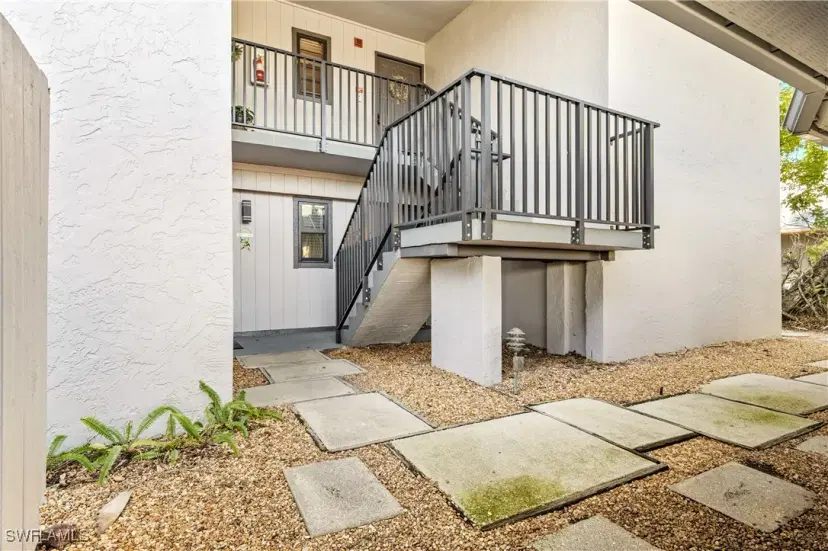 Picture of 808 Cape Coral Pkwy W 106, Cape Coral FL 33914