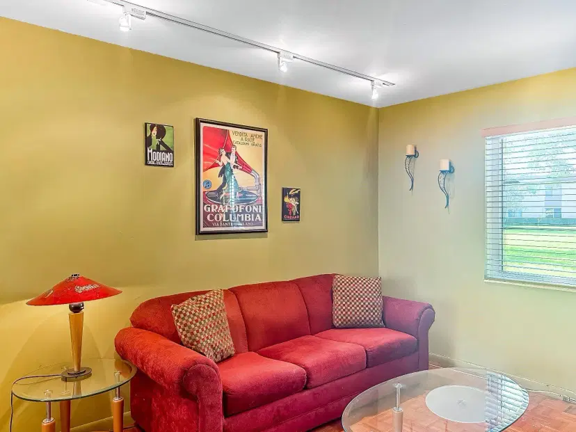 Picture of 1950 N Andrews Ave 120D, Wilton Manors FL 33311