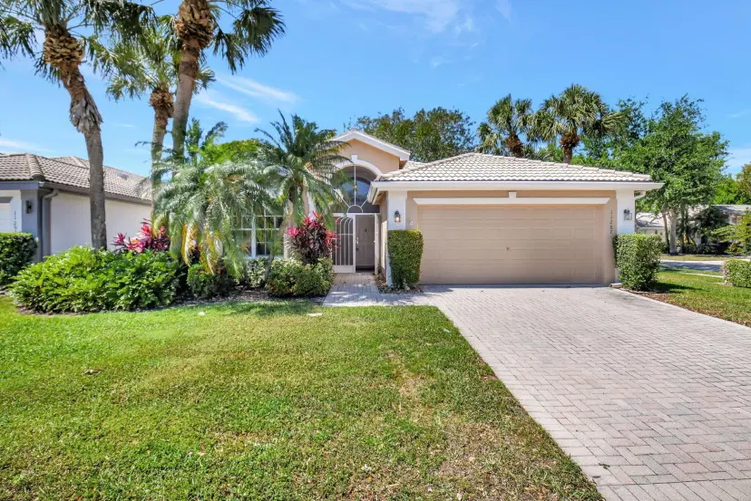 Picture of 8210 Bellafiore Way, Boynton Beach FL 33472