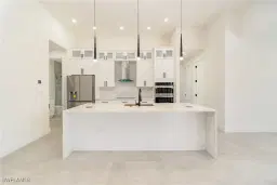 Picture of 126 SE 20Th St, Cape Coral, FL 33990