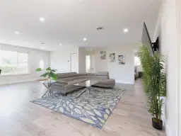 Picture of 700 SW 4Th Ct, Hallandale Beach, FL 33009