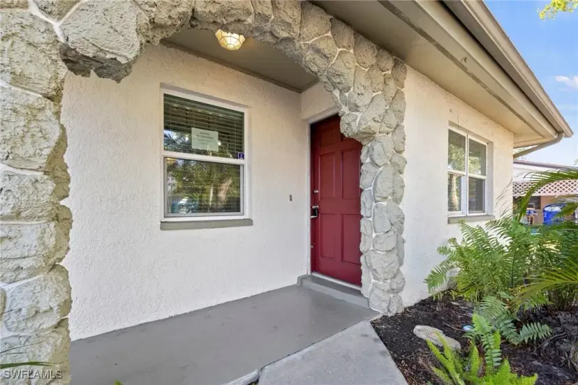 Picture of 3945 La Palma St, Fort Myers FL 33901