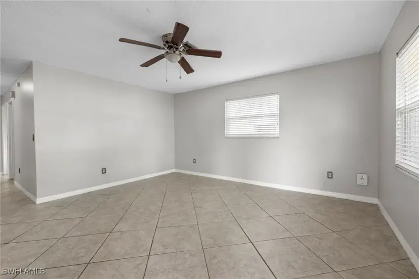 Picture of 3945 La Palma St, Fort Myers FL 33901