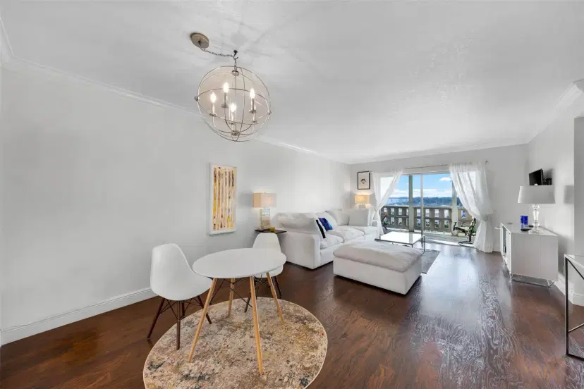 Picture of 4330 Hillcrest Dr 905, Hollywood, FL 33021