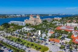 Picture of 255 Royal Poinciana Way, Palm Beach, FL 33480
