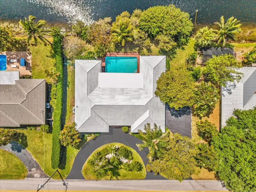 Picture of 781 W Tropical Way, Plantation FL 33317