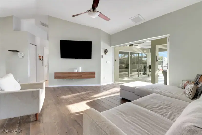 Picture of 3614 Kent Dr, Naples FL 34112