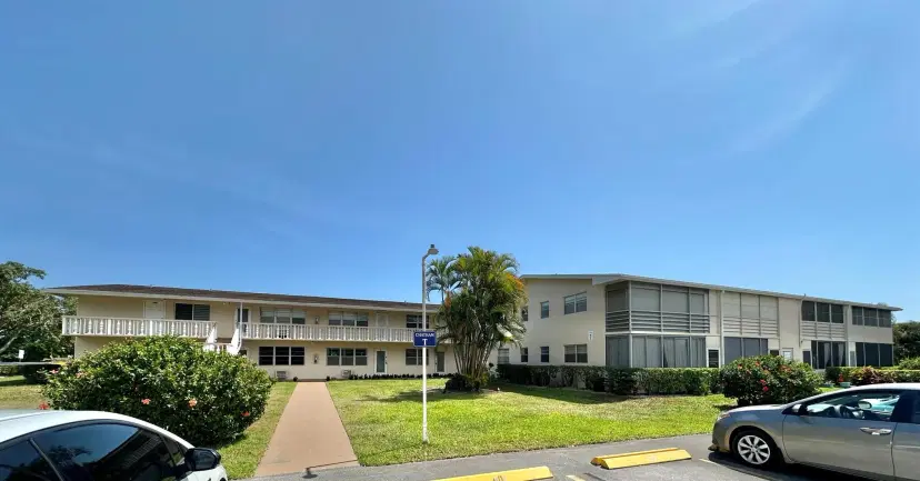 Picture of 412 Chatham T, West Palm Beach FL 33417