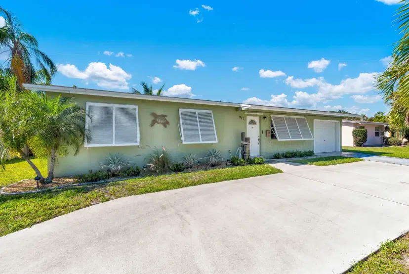 Picture of 917 Lighthouse Drive, North Palm Beach FL 33408