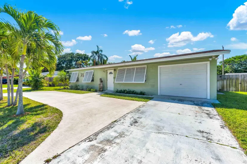 Picture of 917 Lighthouse Drive, North Palm Beach FL 33408