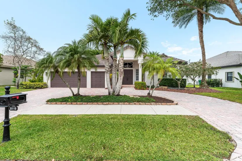 Picture of 8119 S Savannah Cir, Davie FL 33328