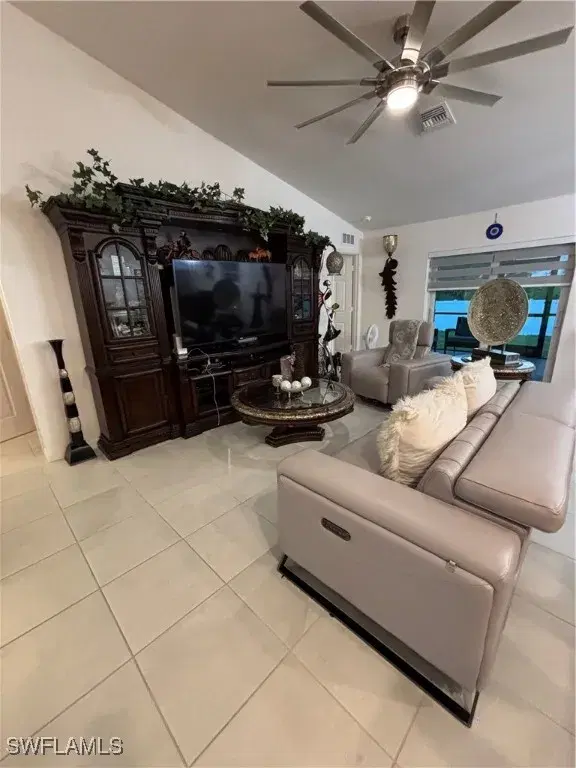 Picture of 1022 NW 19Th Pl, Cape Coral FL 33993