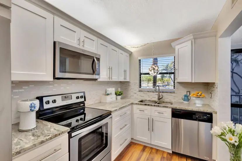 Picture of 4700 Lucerne Lakes Boulevard 206, Lake Worth FL 33467