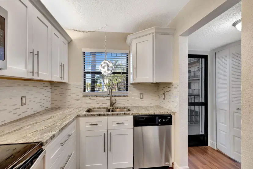 Picture of 4700 Lucerne Lakes Boulevard 206, Lake Worth FL 33467