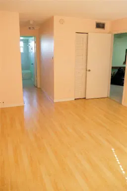 Picture of 9700 Sunrise Lakes Blvd 304, Sunrise, FL 33322