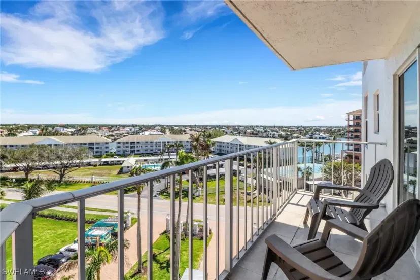 Picture of 10701 Gulf Shore Dr 800, Naples FL 34108