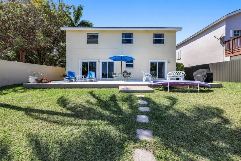 Picture of 20833 SW 86 Av, Cutler Bay FL 33189