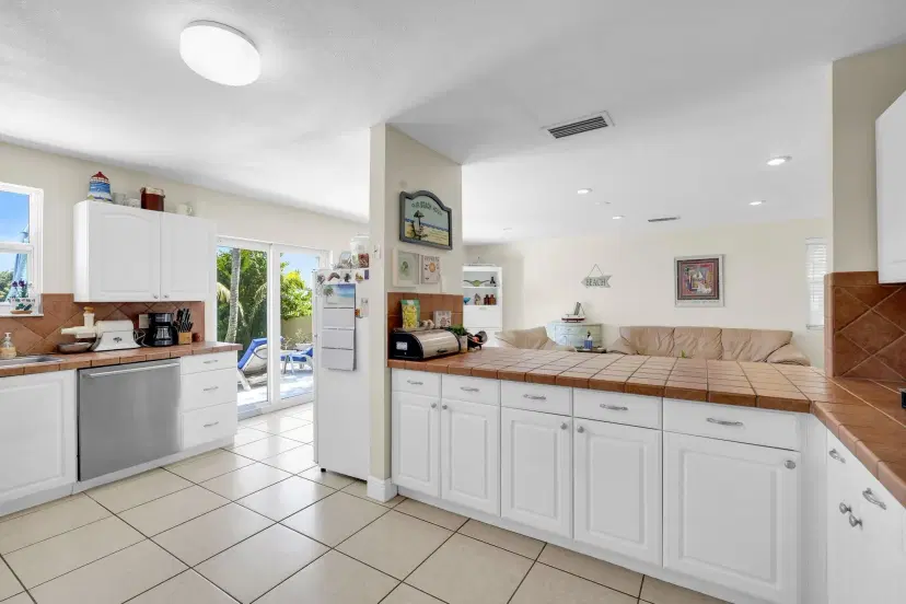 Picture of 20833 SW 86 Av, Cutler Bay FL 33189