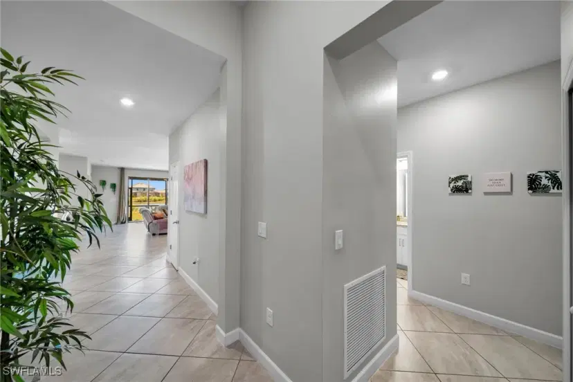 Picture of 13846 Pine Lodge Ln, Fort Myers FL 33913
