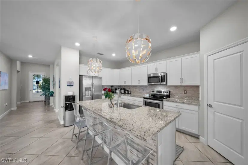 Picture of 13846 Pine Lodge Ln, Fort Myers FL 33913