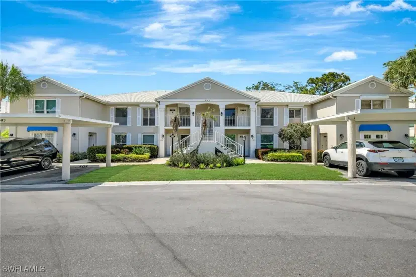 Picture of 893 Gulf Pavilion Dr 101, Naples FL 34108