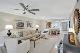 Picture of 893 Gulf Pavilion Dr 101, Naples, FL 34108