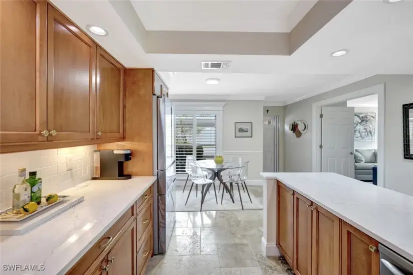 Picture of 893 Gulf Pavilion Dr 101, Naples FL 34108