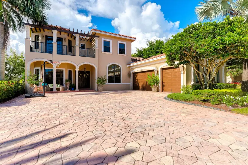 Picture of 10420 Majestic Ct, Parkland FL 33076