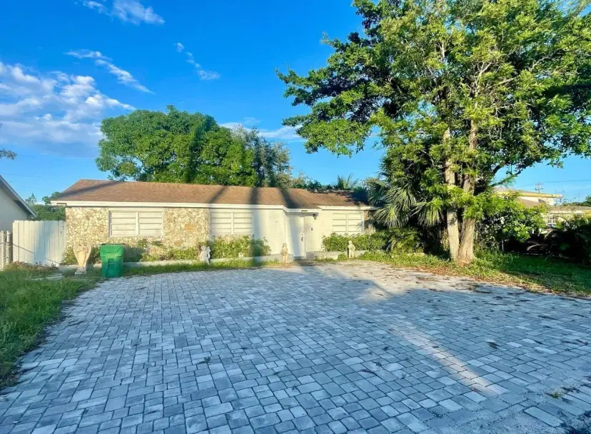 Picture of 5706 Candlewood, Mangonia Park FL 33407