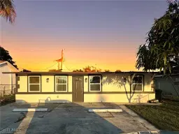 Picture of 2125 Davis Ct, Fort Myers, FL 33916