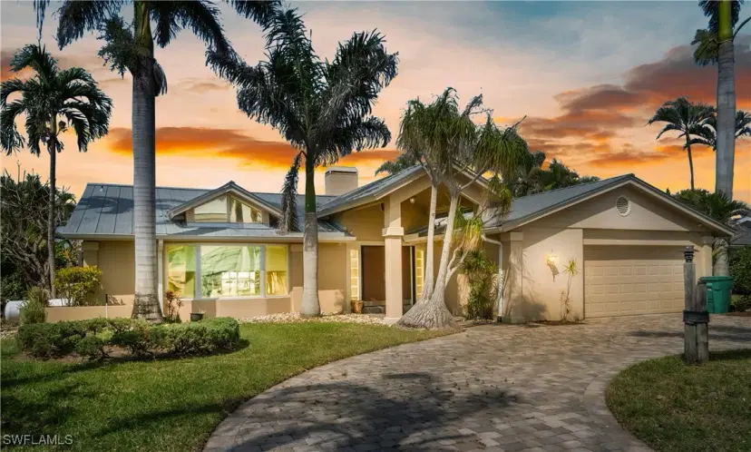 Picture of 813 Cape View Dr, Fort Myers FL 33919