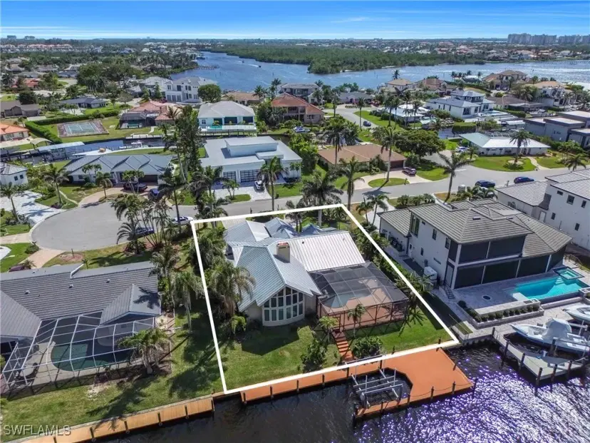 Picture of 813 Cape View Dr, Fort Myers FL 33919