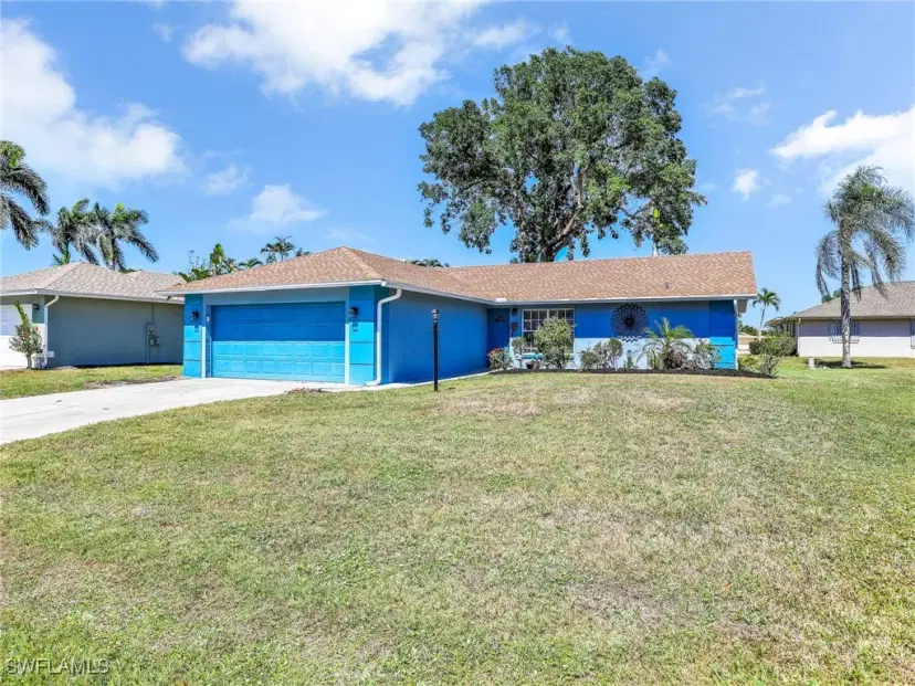 Picture of 4829 Molokai Dr 12, Naples FL 34112