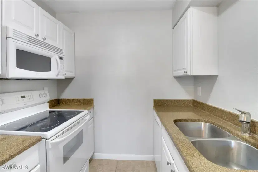 Picture of 4635 Bayshore Dr P4, Naples FL 34112