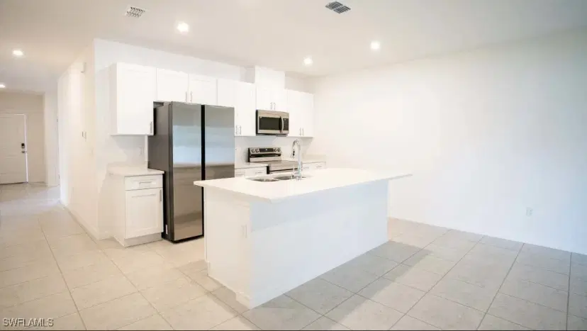 Picture of 407 SW 19Th Ave, Cape Coral FL 33991