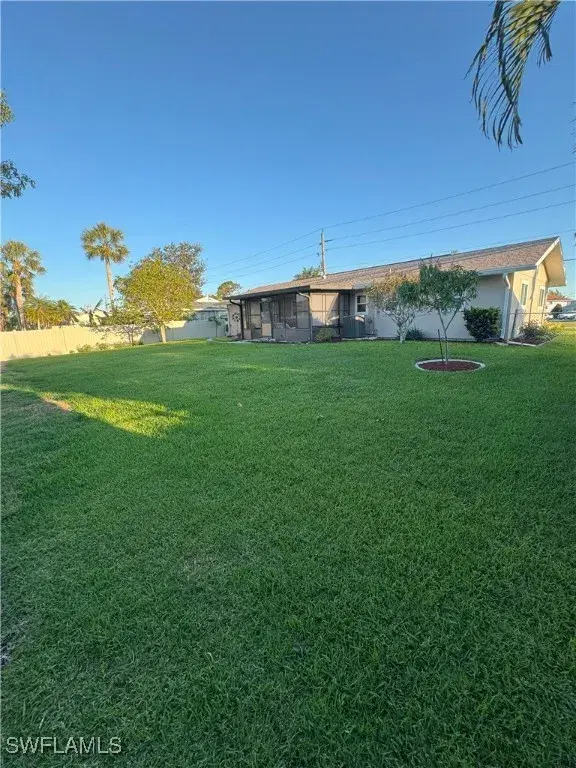 Picture of 6102 Park Rd, Fort Myers FL 33908