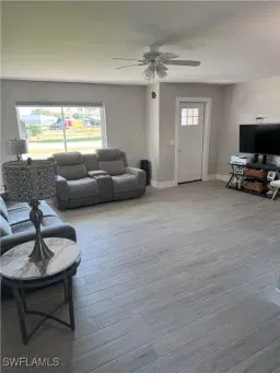 Picture of 6102 Park Rd, Fort Myers, FL 33908
