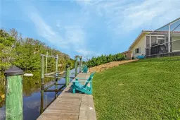 Picture of 1309 SE 10Th Ter, Cape Coral, FL 33990