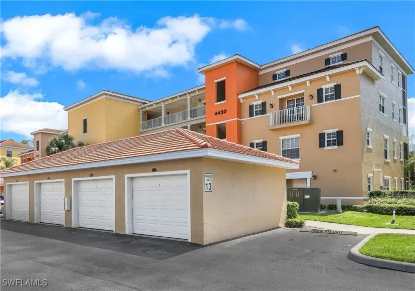 Picture of 4430 Botanical Place Cir 305, Naples FL 34112
