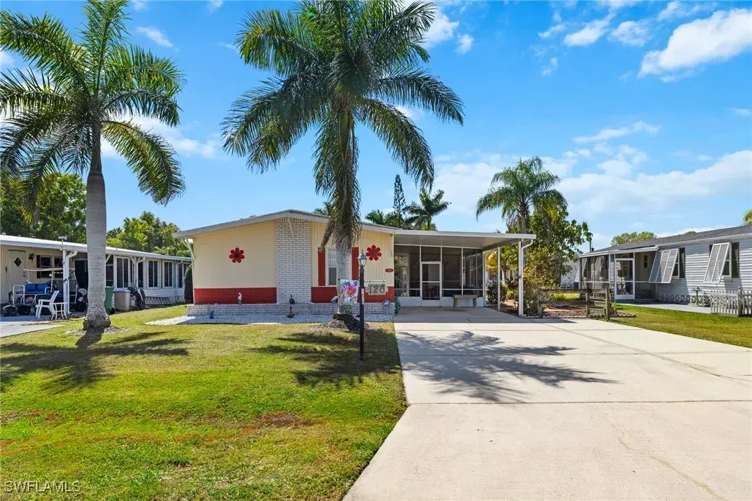 Picture of 120 Sugar Loaf Ln 58, Naples, FL 34114